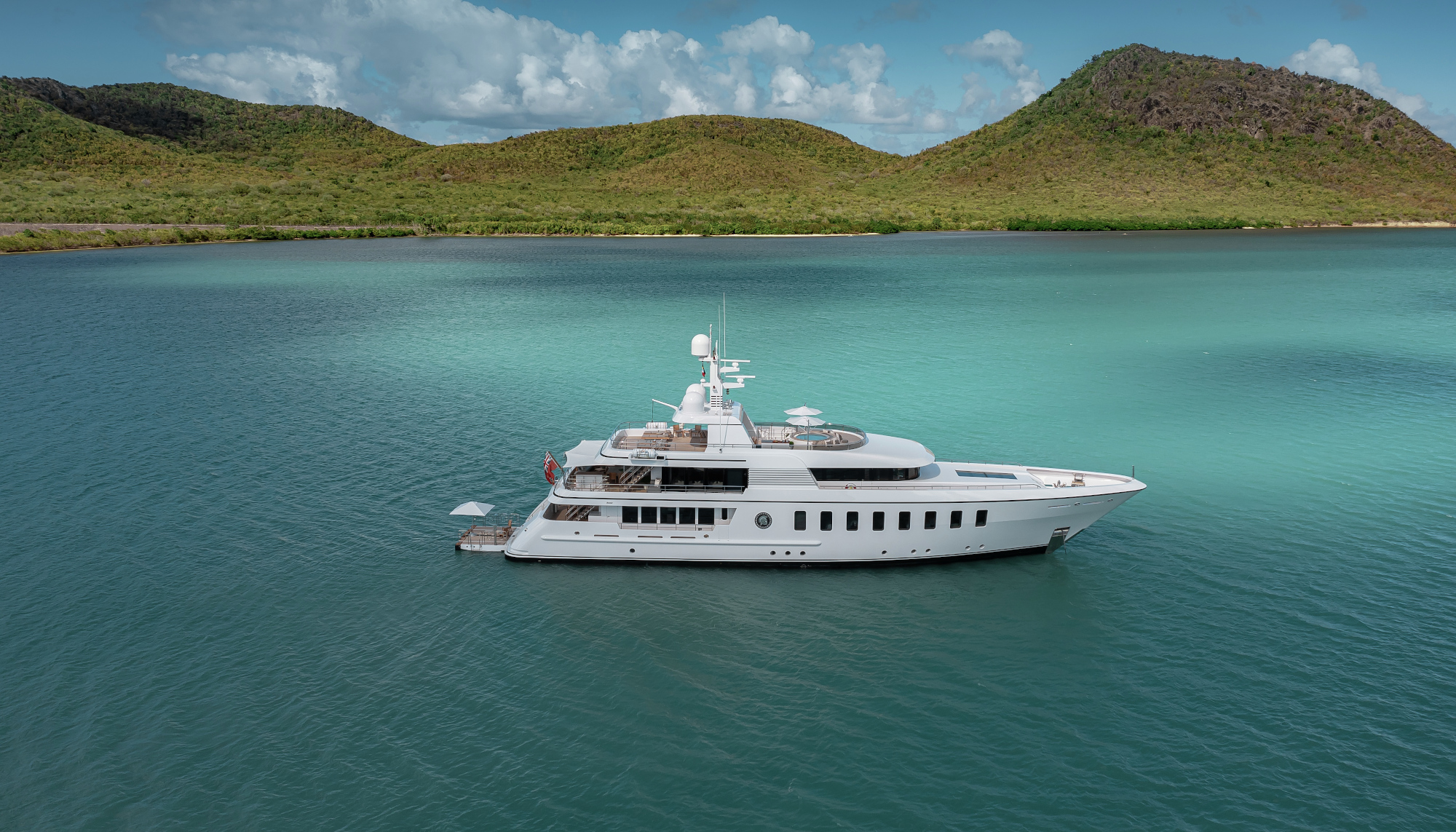 motor yacht gladiator for sale